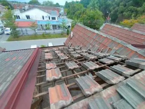 Roof Tiles Spraying - JS STAR waterproofing service